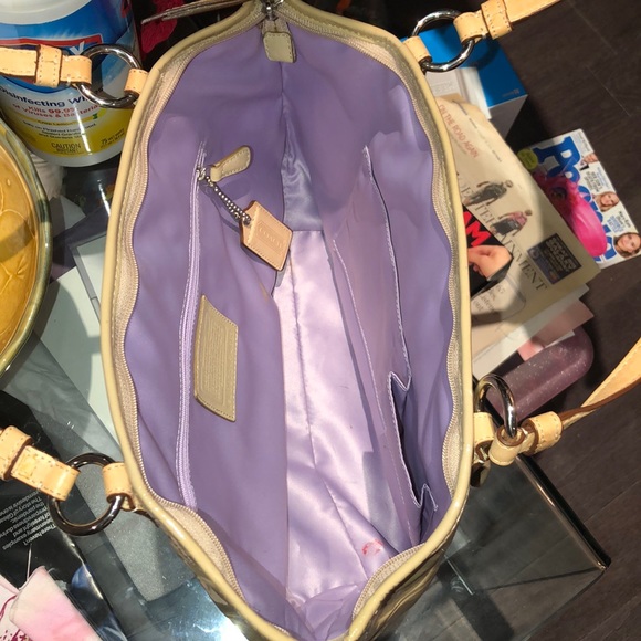 COACH: Beige Patent Leather Handbag - Picture 3 of 4